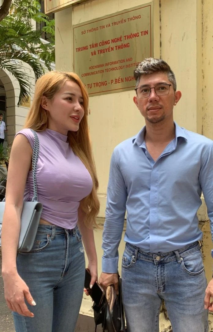 Ngân 98