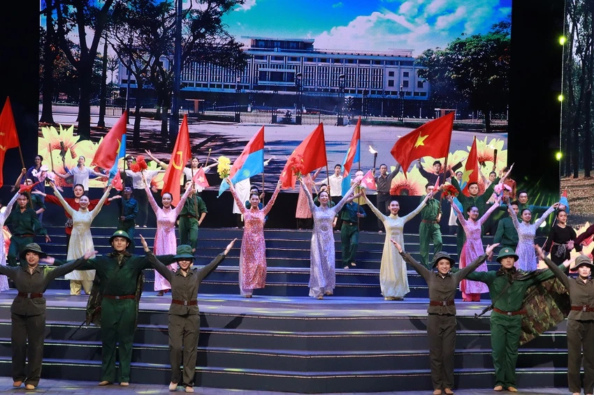 chuong-trinh-nghe-thuat9.JPG