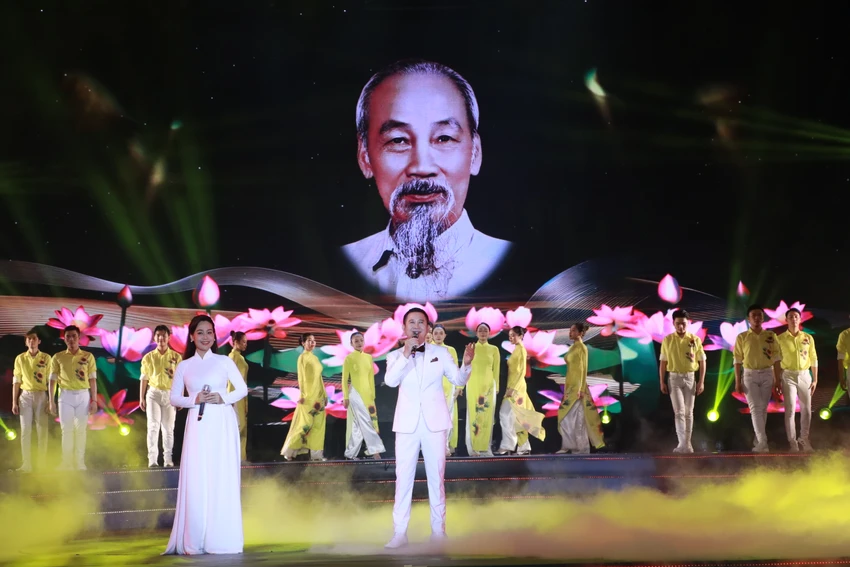 tu-hao-thanh-pho-man-ten-nguoi5.JPG