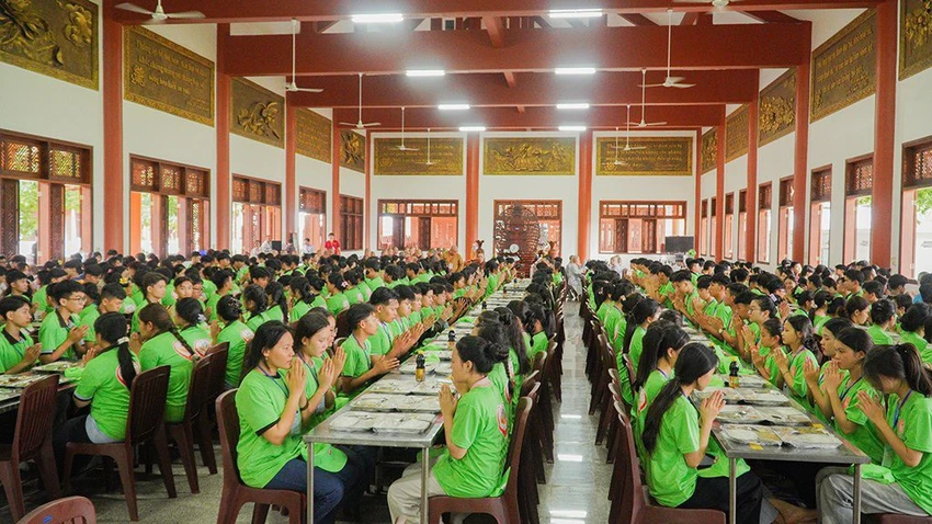 hoi-trai-tuoi-tre-va-phat-giao8.jpg