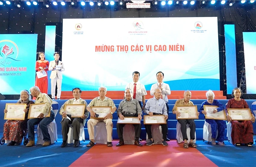 hop-mat-dong-huong-quang-nam3.jpg