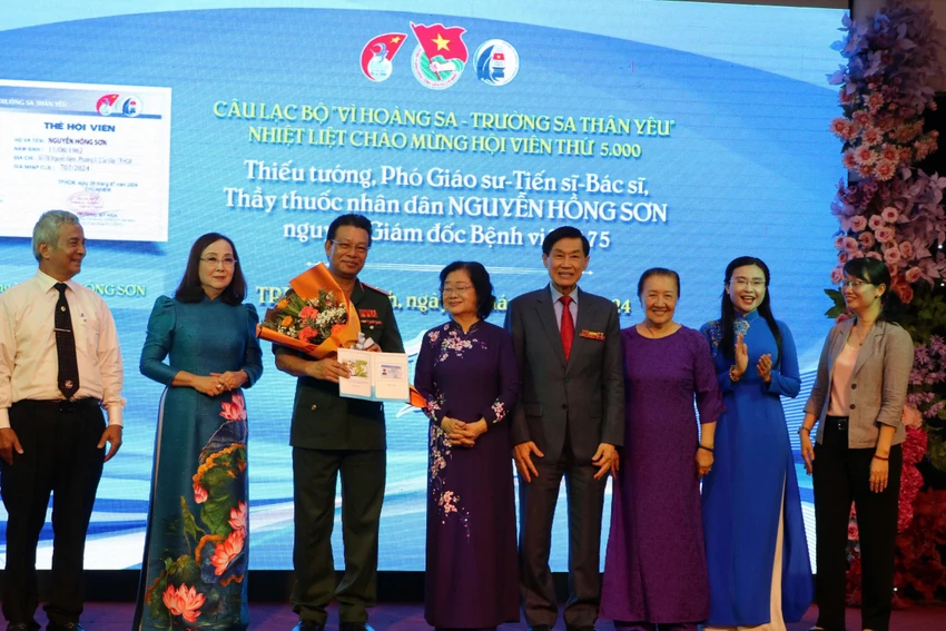 vi-hoang-sa-truong-sa-than-yeu4.jpg