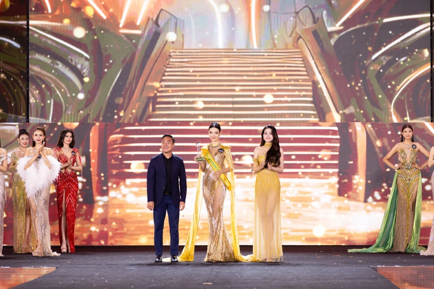 Bùi Lý Thiên Hương - Best Evening Gown.jpg