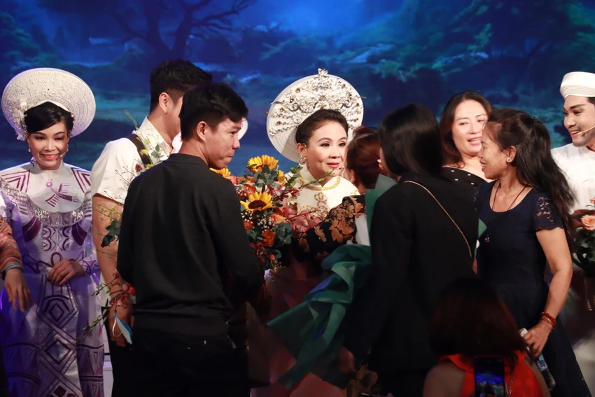 tieng-trong-me-linh9.JPG