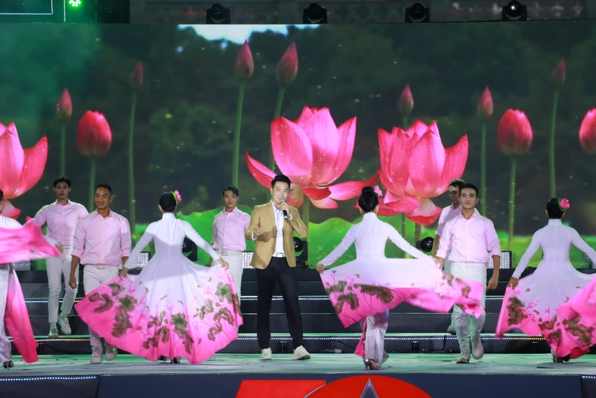 nhung-ngay-ha-noi-tai-tp.hcm.JPG