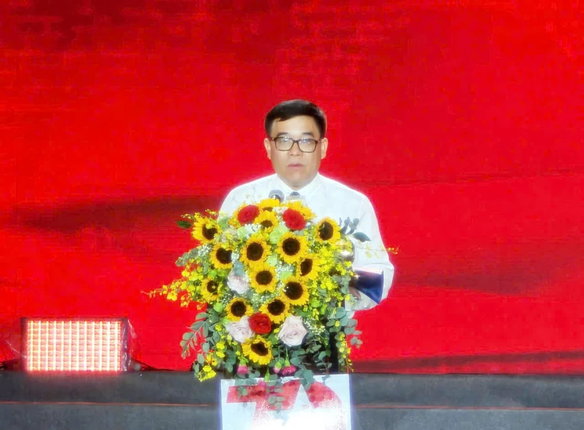 nhung-ngay-ha-noi-tai-tp.hcm.jpg