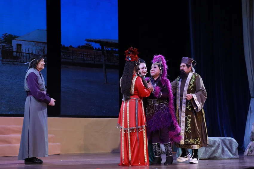 nguoi-tinh-tren-chien-tran4.JPG
