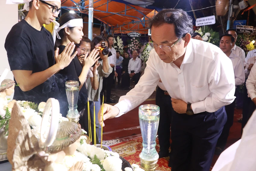 nguyen-dinh-dau1.JPG