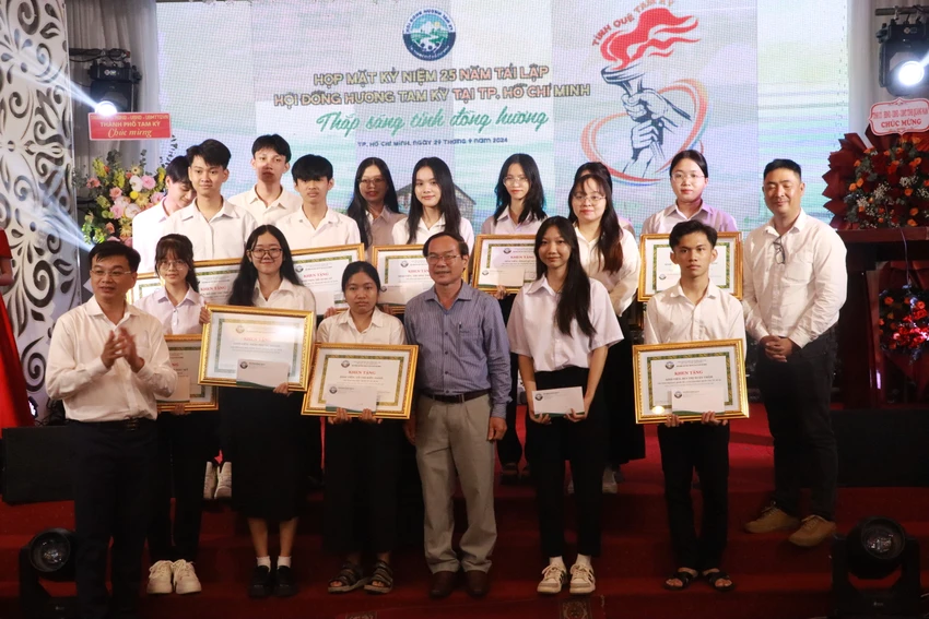 hoi-dong-huong-tam-ky2.JPG