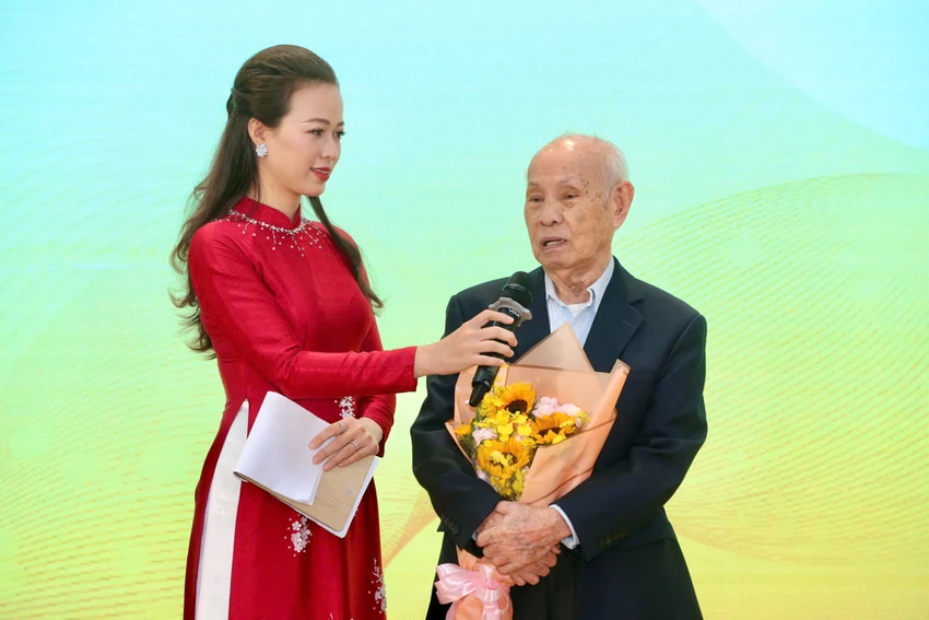 mai-vang-tri-an1.JPG