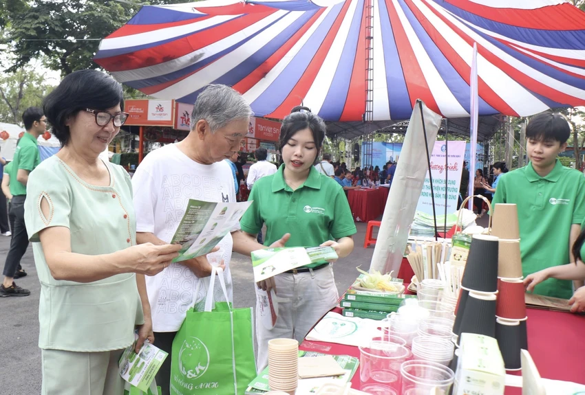 thanh-nien-cong-nhan6.jpeg