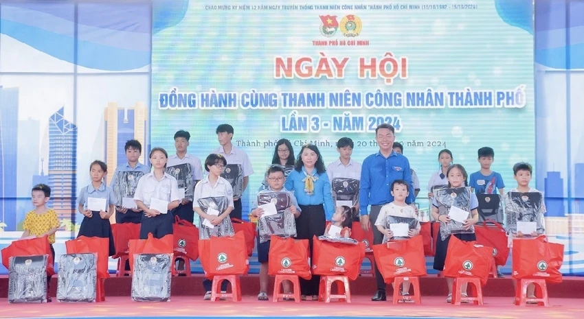 thanh-nien-cong-nhan9.jpg