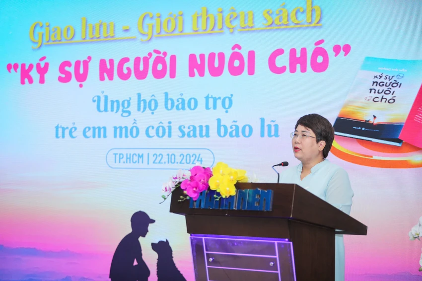 ky-su-nguoi-nuoi-cho.JPG