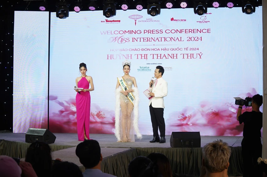 hoa-hau-thanh-thuy8.jpg