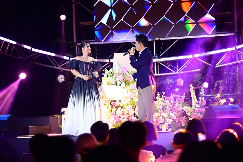 nhac-si-viet-anh14.JPG