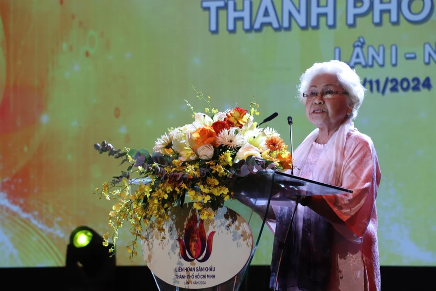lien-hoan-san-khau-tp.hcm5.JPG