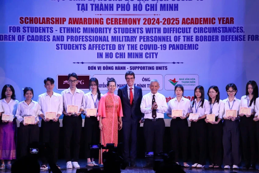 quy-hoc-bong-vu-a-dinh8.jpg