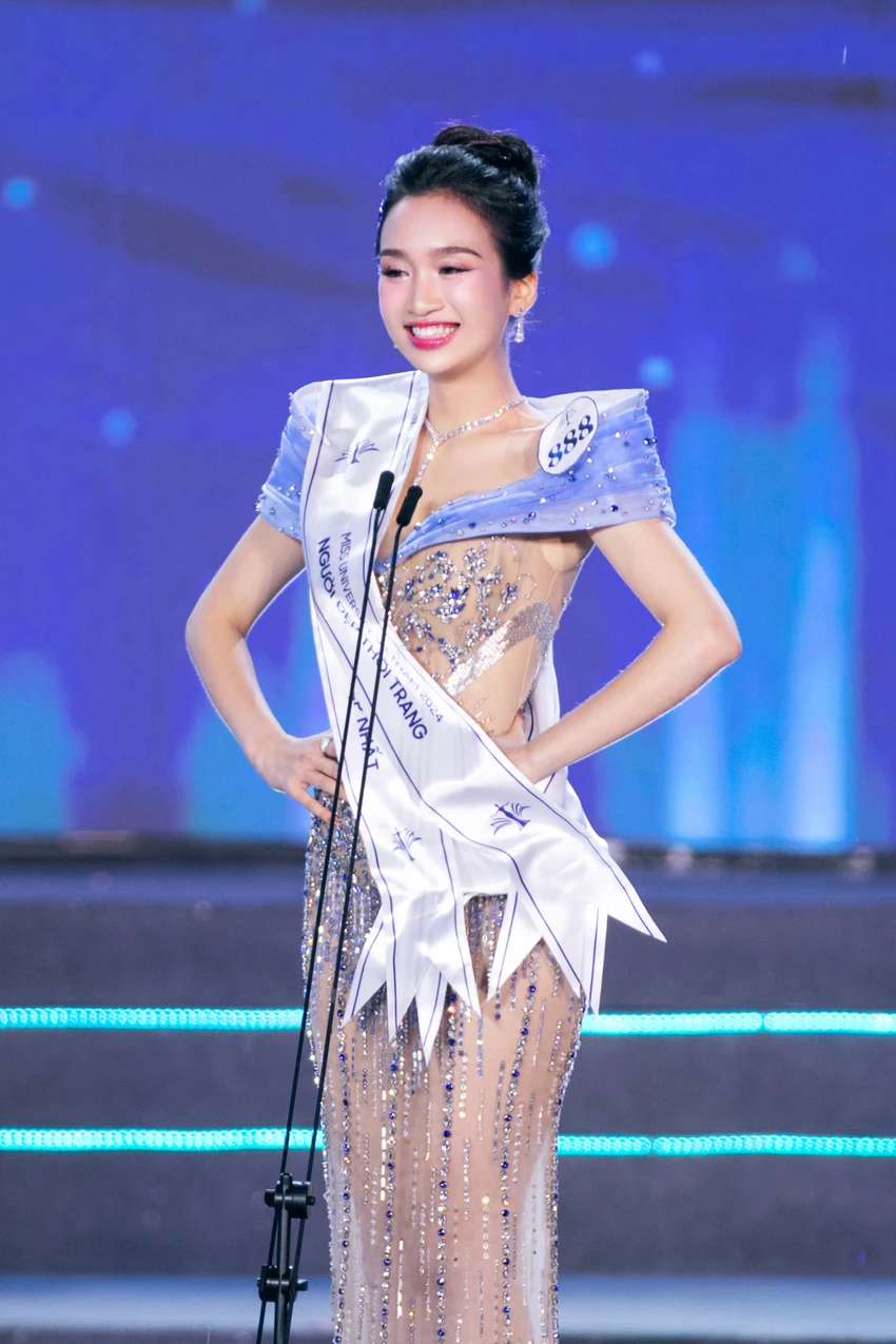 hoa-hau-sinh-vien-viet-nam1.jpeg