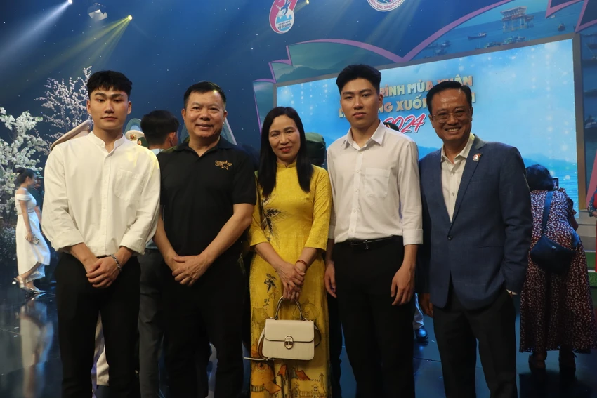 hanh-trinh-mua-xuan-len-rung-xuong-bien11.JPG