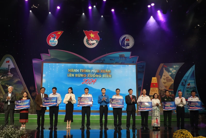 hanh-trinh-mua-xuan-len-rung-xuong-bien5.JPG