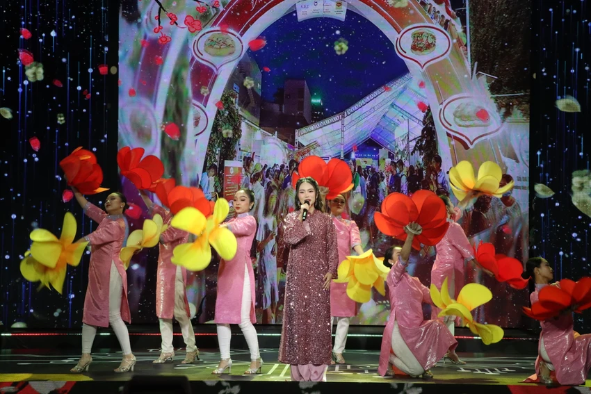 phuong-my-chi.JPG