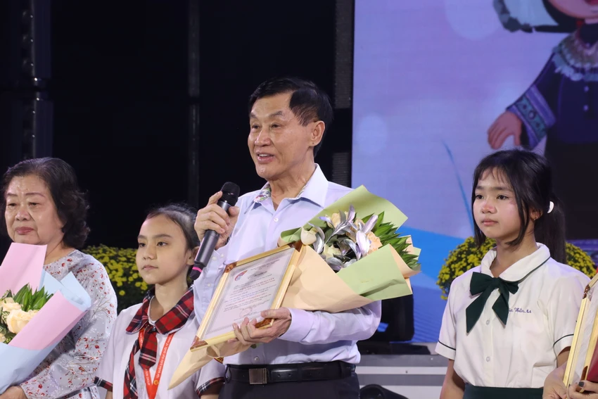 quy-hoc-bong-vu-a-dinh3.JPG