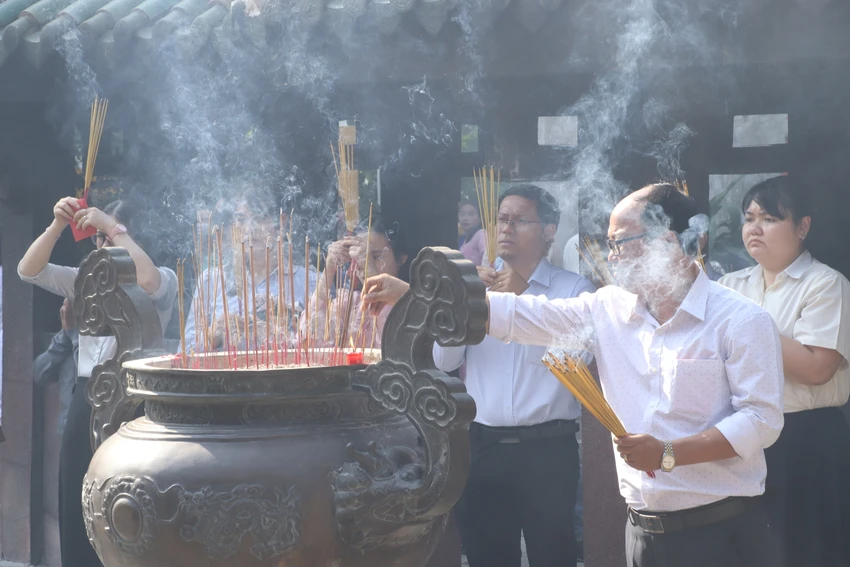 le-hoi-khai-ha-cau-an10.JPG