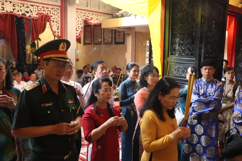 le-hoi-khai-ha-cau-an3.JPG