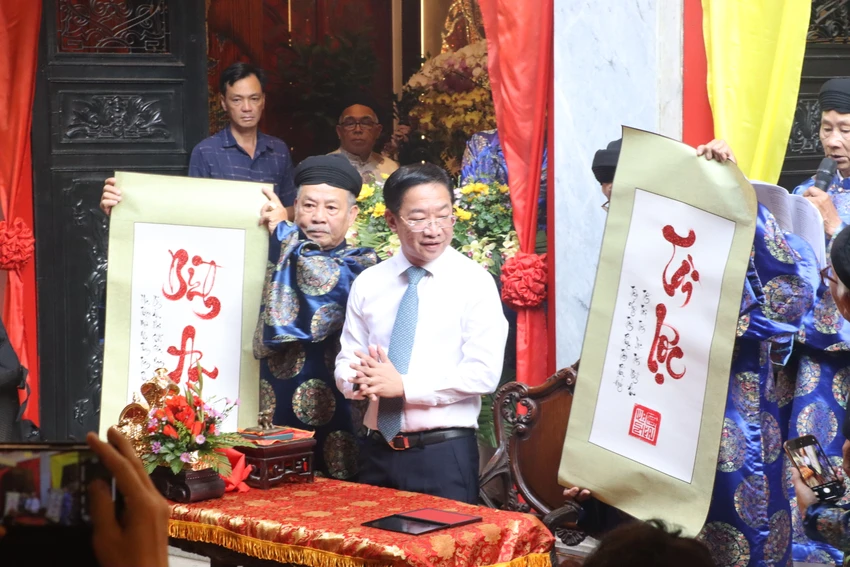 le-hoi-khai-ha-cau-an4.JPG