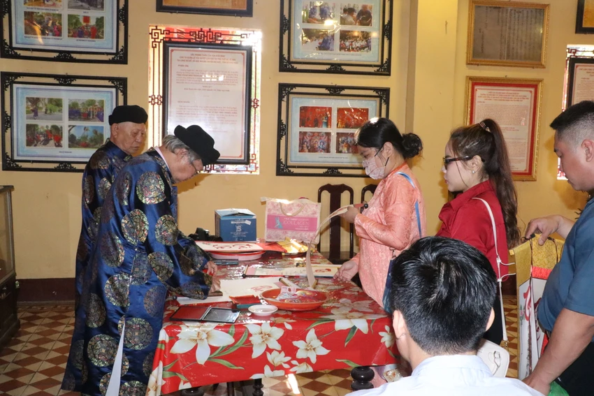 le-hoi-khai-ha-cau-an9.JPG