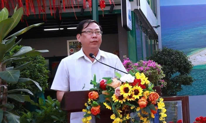 cot-moc-chu-quyen-dao-truong-sa.jpg