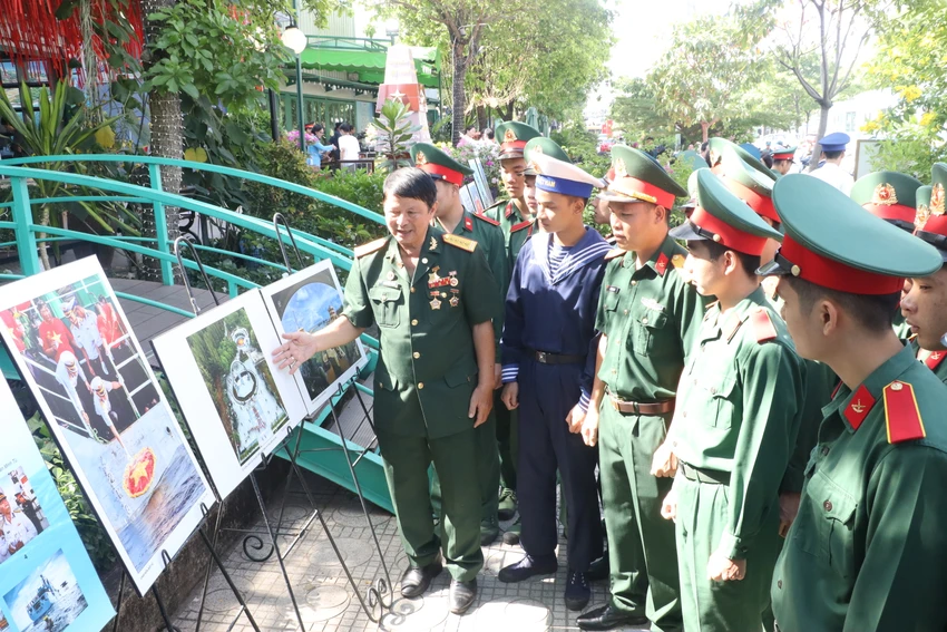 cot-moc-chu-quyen-dao-truong-sa5.JPG