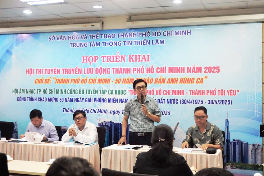 hoi-thi-tuyen-truyen-luu-dong2.jpg