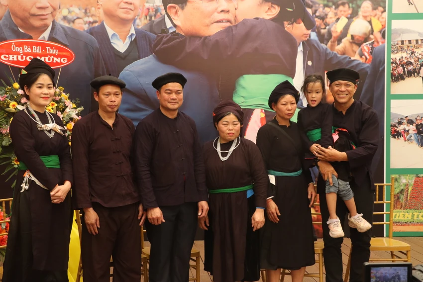 Thôn Làng Nủ