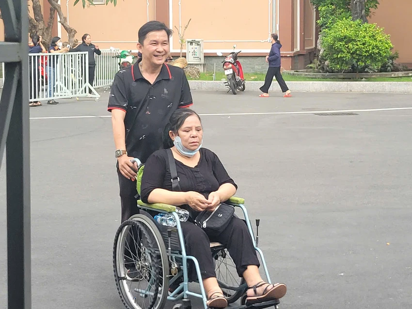 dien-vien-quy-binh6.jpg