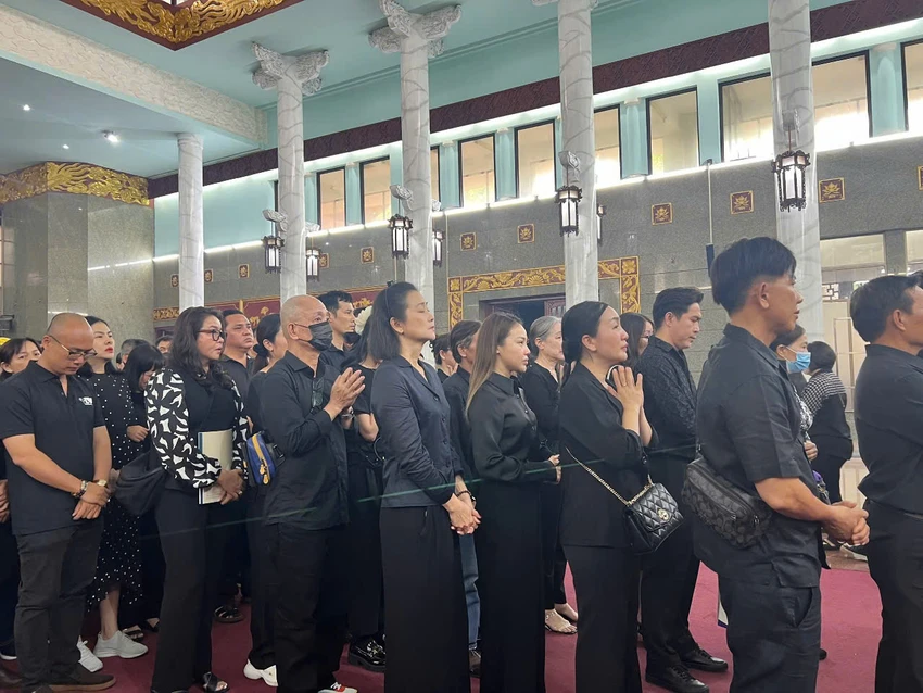 dien-vien-quy-binh23.jpg