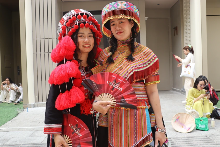 anh-trai-vuot-ngan-chon-gai22.JPG