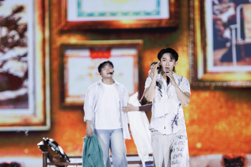 anh-trai-vuot-ngan-chong-gai1.JPG