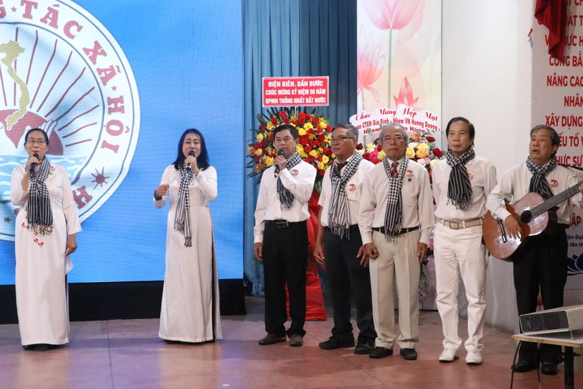 doan-cong-tac-xa-hoi-gia-dinh10.JPG