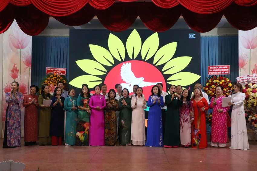 doan-cong-tac-xa-hoi-gia-dinh13.JPG