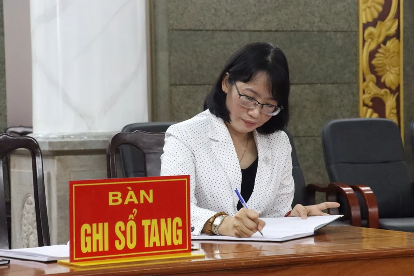 lu-nhat-vu25.JPG