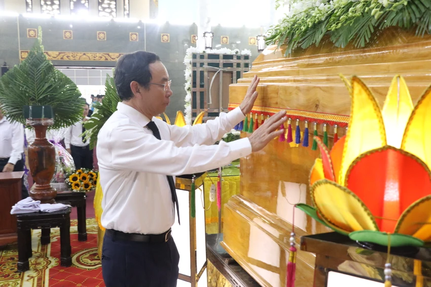 lu-nhat-vu32.JPG
