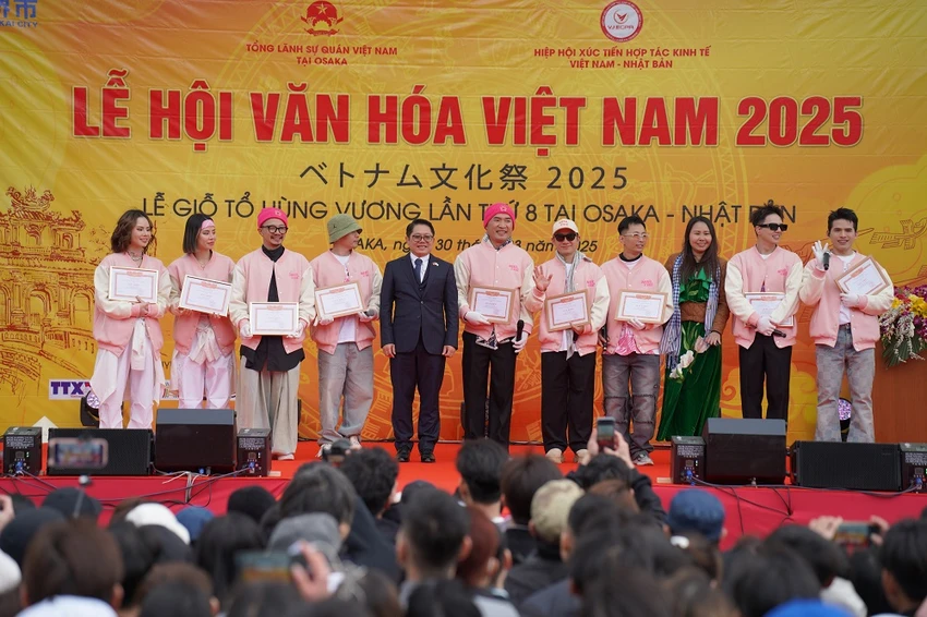 le-hoi-van-hoa-viet-nam-tai-osaka1.JPG