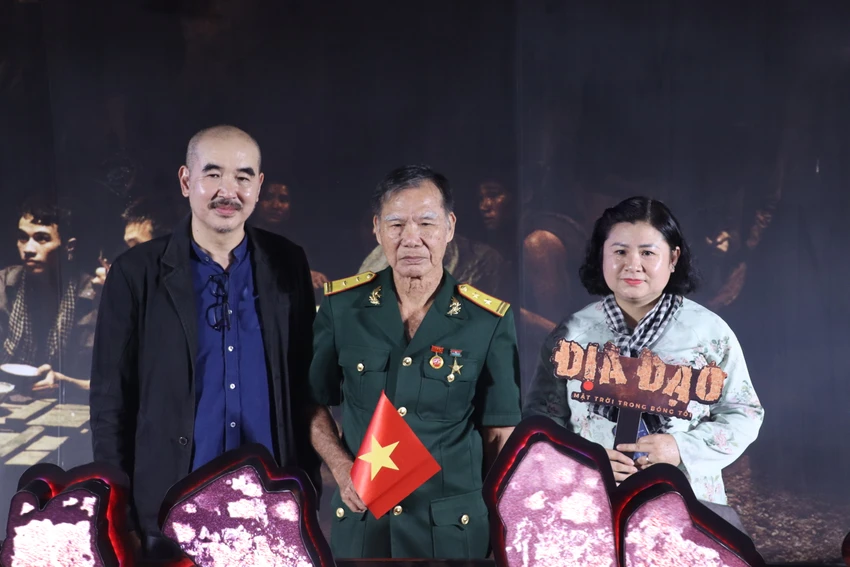 phim-dia-dao21.JPG