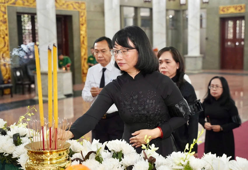 phan-luong-cam18.jpg