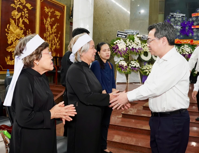 phan-luong-cam36.jpg