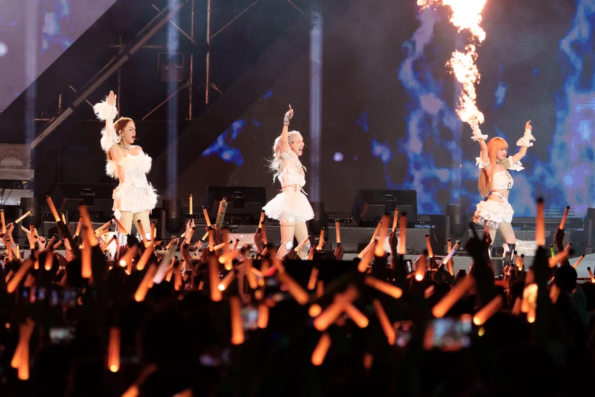 chi-dep-concert4.JPG
