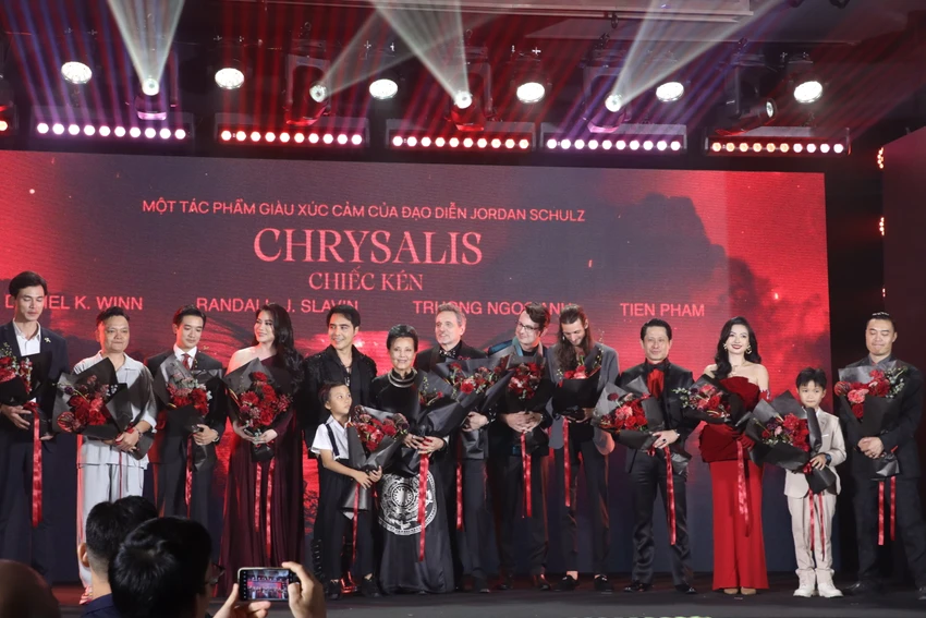 Chrysalis - Chiếc kén