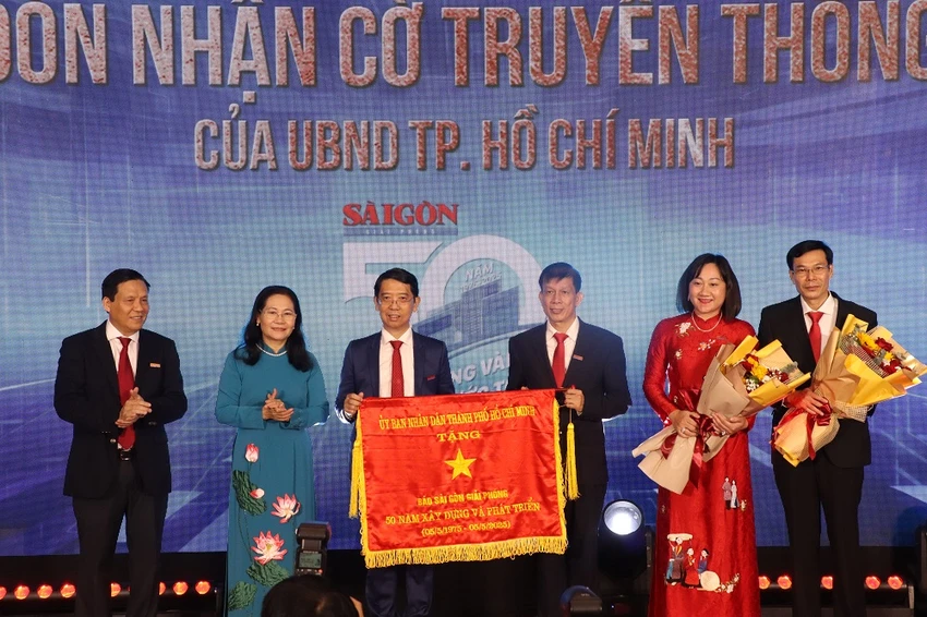 dat-nuoc-ngan-hoa6.JPG