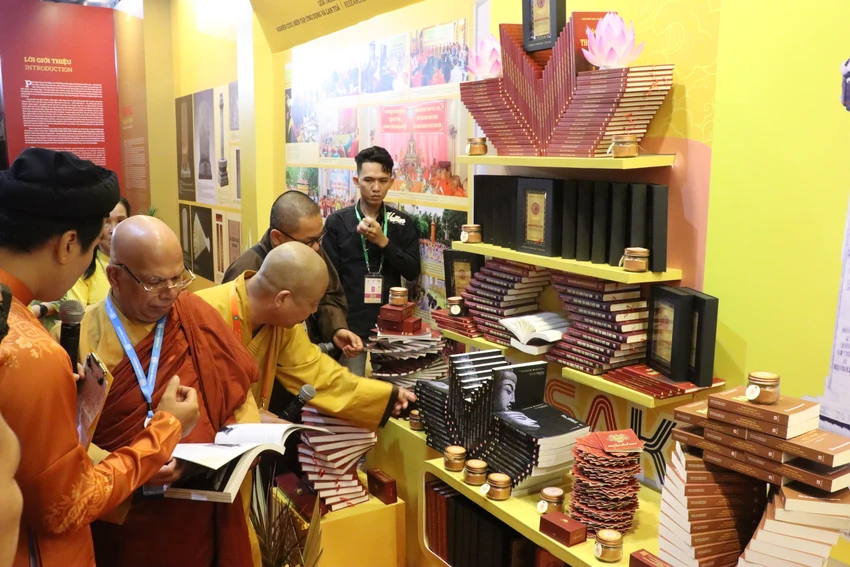 dai-le-vesak-2025-15.JPG